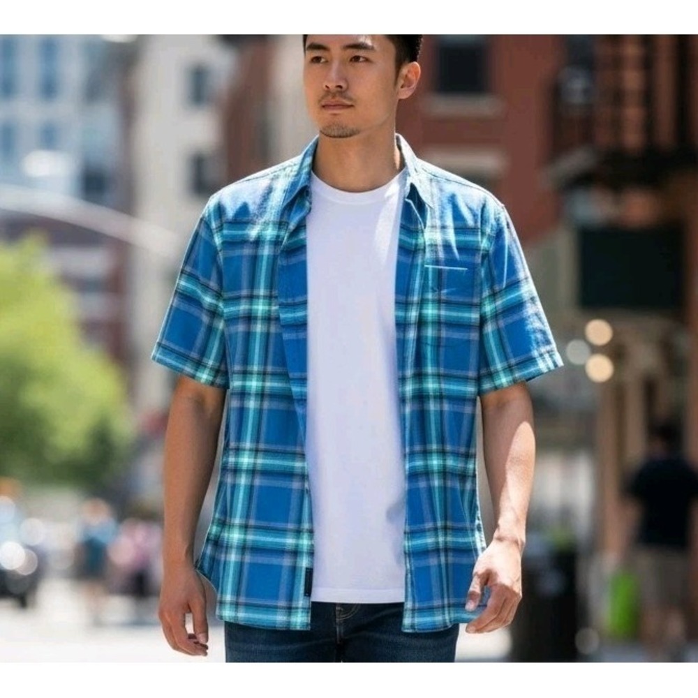 The North Face Loghill Hiking Shirt SS Plaid Check Mens size Medium Outdoor